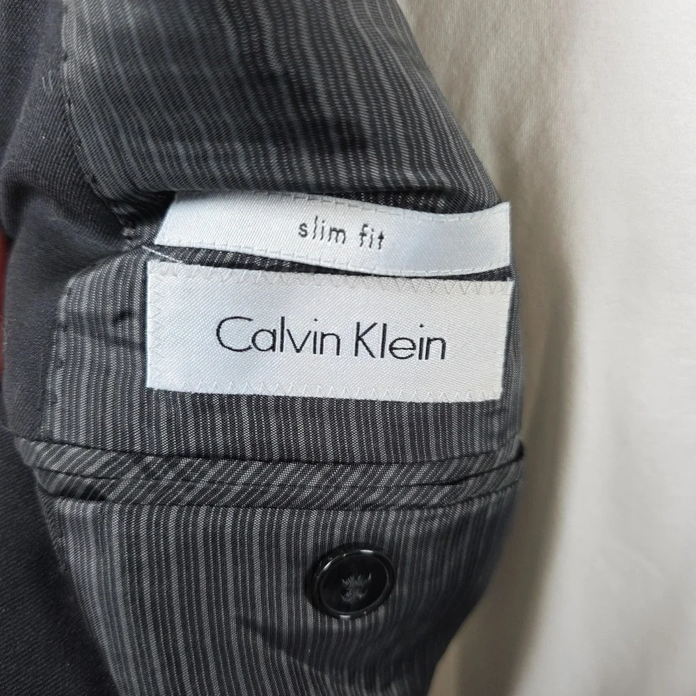 Calvin Klein Suit Jacket Mens 42R Navy Blue Slim Fit 100% Wool 2-Button Blazer